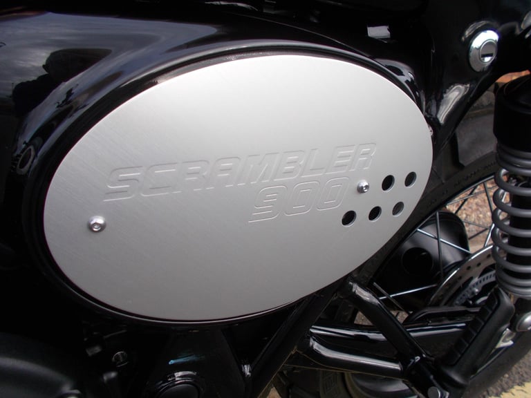 2024 TRIUMPH SCRAMBLER 900