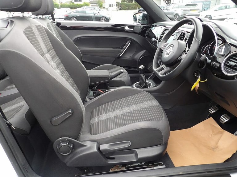 2014 Volkswagen Beetle 2.0 TDI Sport 2dr CONVERTIBLE DIESEL Manual