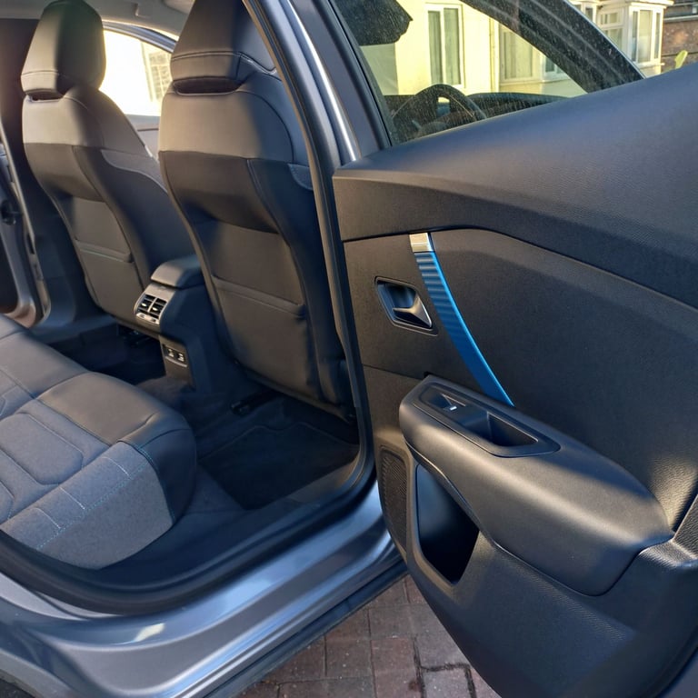 Citroen, C4 X, Saloon, 2023, Other, 1 (cc), 4 doors, electric, low mileage 