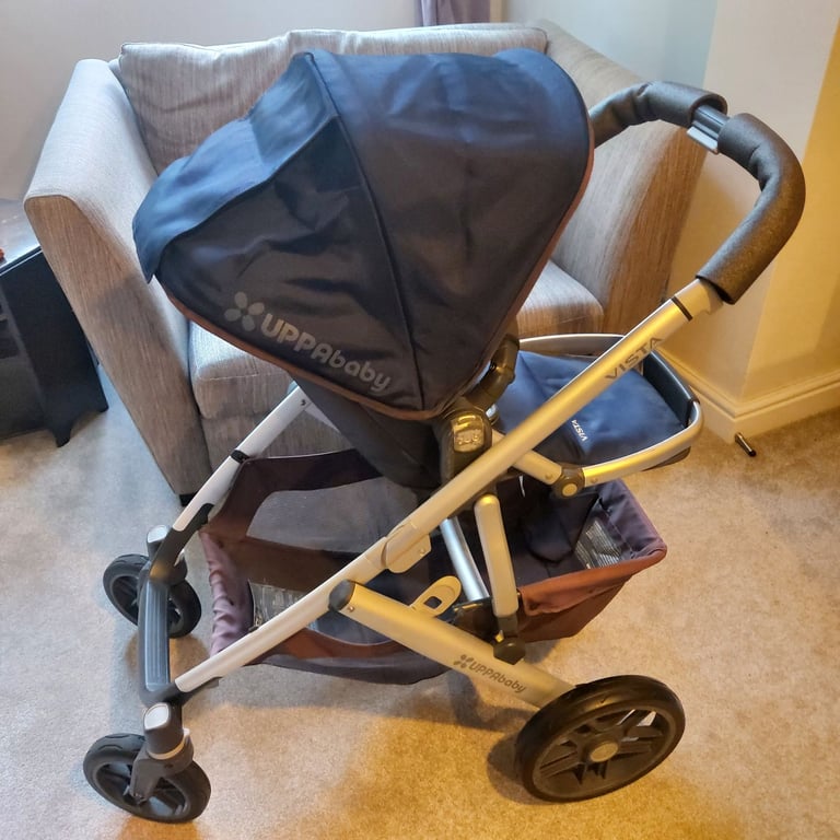 image for UPPAbaby Vista 2015 travel system including BRAND NEW chassis