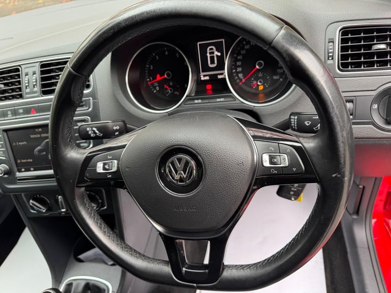 2014 Volkswagen Polo 1.0 BlueMotion Tech SE Euro 6 (s/s) 5dr HATCHBACK Petrol Manual