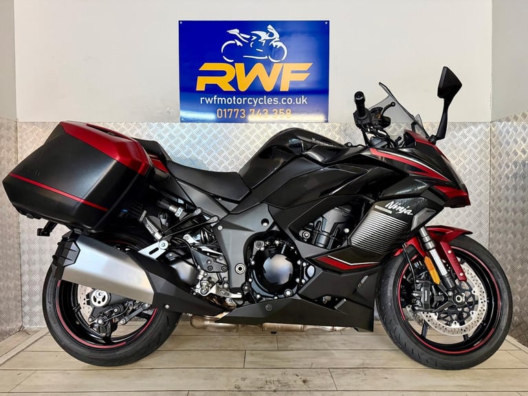 KAWASAKI 1000 SX, 2024, ONLY 1 OWNER & 844 MILES!! SUPERB COND, LUGGAGE
