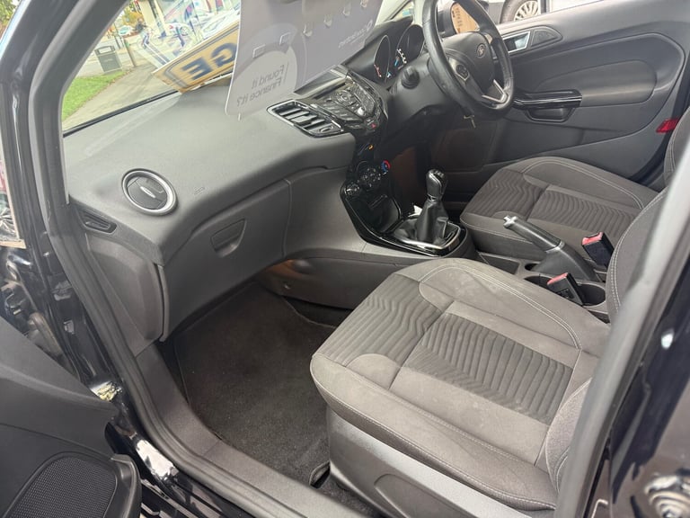 2015 Ford Fiesta 1.25 82 Zetec 5dr HATCHBACK Petrol Manual