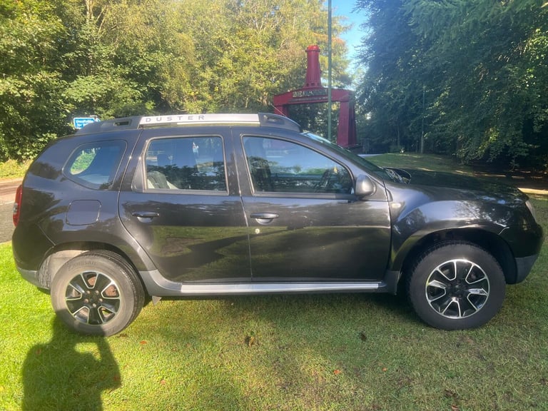 DACIA DUSTER 1.5 Prestige One owner from dCi 110 4x2 Auto Black Auto Diesel 2017
