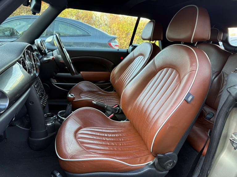 Mini sidewalk, Convertible, 2007, Manual, 1598 (cc), 2 doors