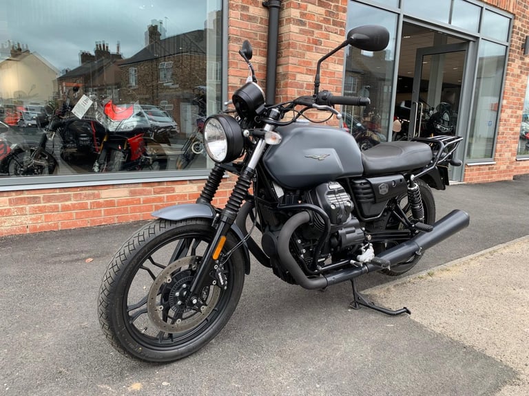 Moto Guzzi V7 STONE 750 - FSH - 2 YEAR WARRANTY