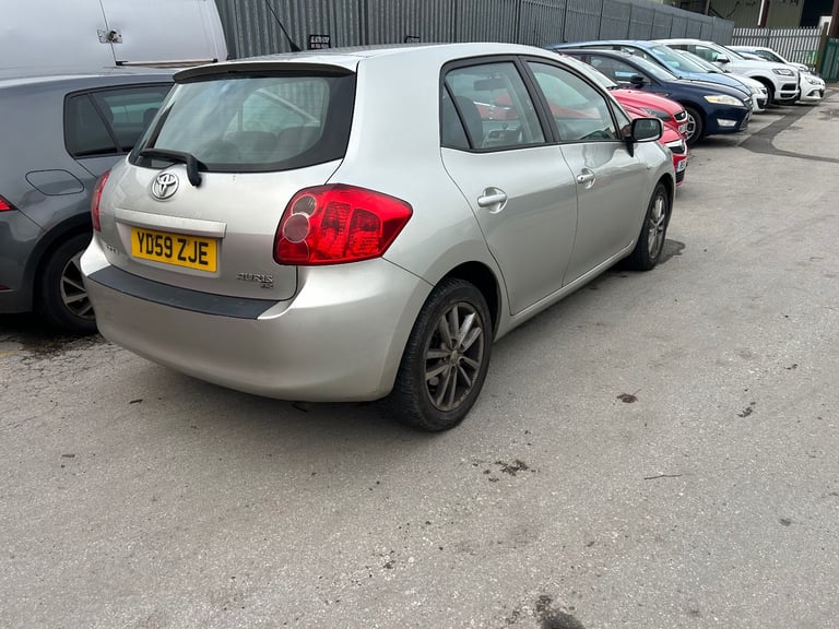 Toyota, AURIS, spare or repair Hatchback, 2009, Manual, 1329 (cc), 5 doors