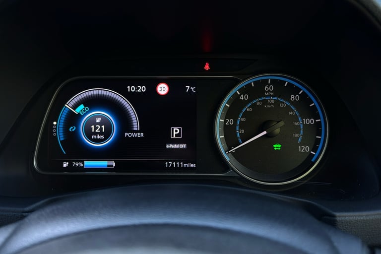  Nissan Leaf 40kwh 10 Hatchback 5dr Electric Auto 150 Ps Electric