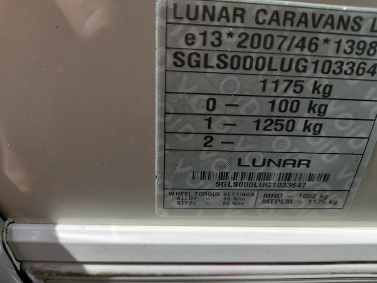 2016 Lunar Venus 460 2 Berth End Washroom Caravan