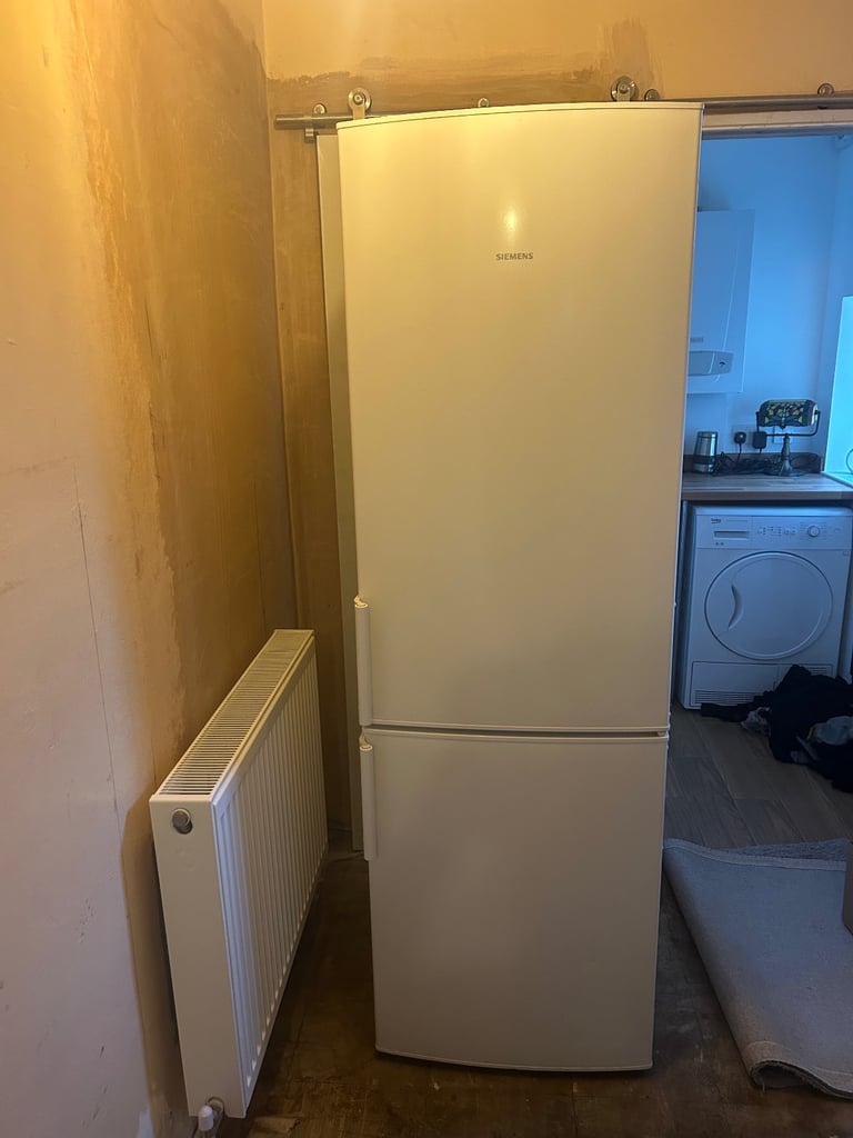 image for Siemens fridge freezer