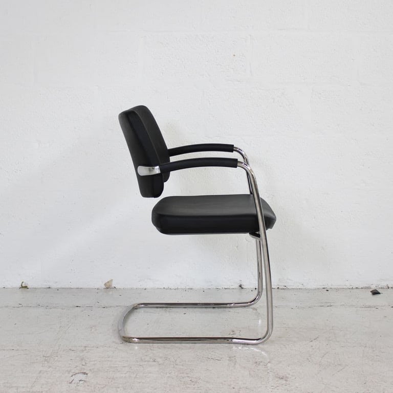 Boss design cantilever leather meeting chairs (14 available)