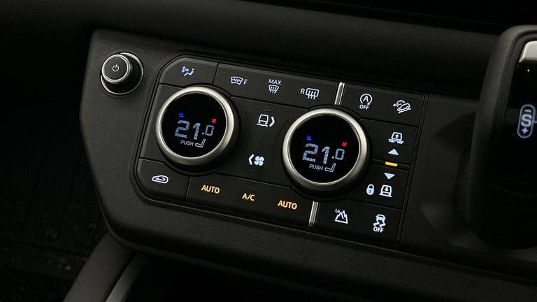 2025 Land Rover Defender 110 3.0 D350 MHEV X-Dynamic SE SUV 5dr Diesel Auto 4WD Euro 6 (s/s) (350...