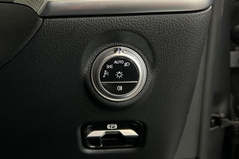 2022 72 MERCEDES-BENZ C-CLASS 2.0 C300DH MHEV AMG LINE ESTATE 5DR DIESEL HYBRID 