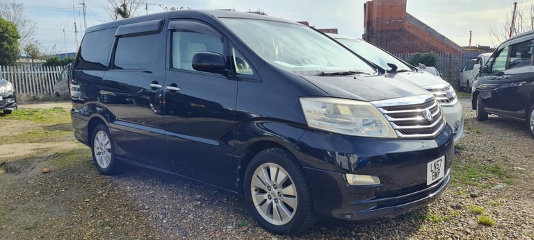 TOYOTA ALPHARD !! ONE!! BERTH CAMPERVAN WITH ELECTRIC COOLBOX
