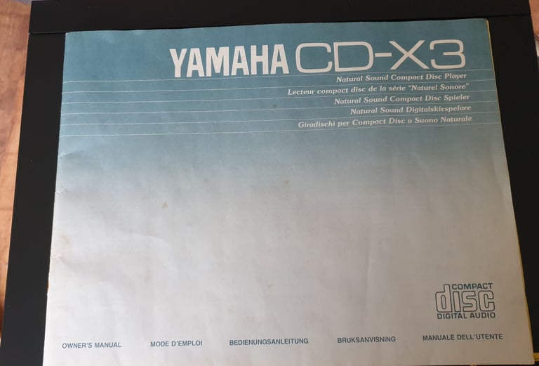 Yamaha Natural sound CD-X3 CD PLAYER. Spares or repair