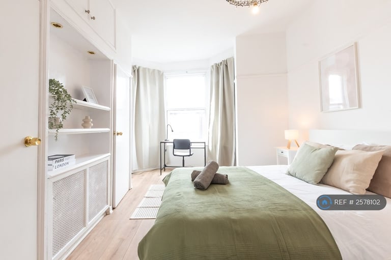 2 bedroom house in Gladys Avenue, Portsmouth, PO2 (2 bed) (#2578102)
