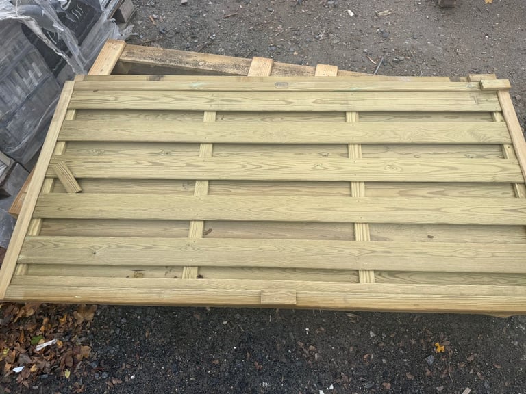 2 x Jacksons Fencing 0.91 m High (3FT) x 1.83 m Wide Horizontal Hit + Miss Fence Panels