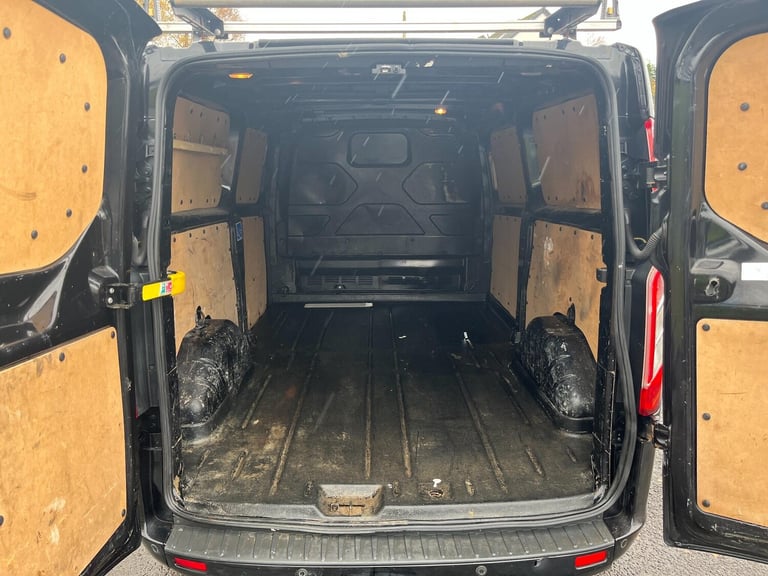 2015 Ford Transit Custom 2.2 TDCi 290 Limited L2 H1 5dr PANEL VAN Diesel Manual