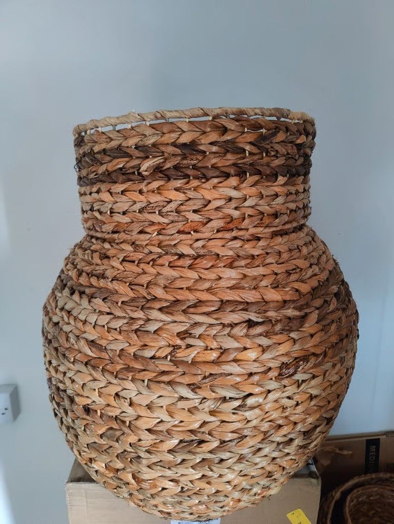 3 wicker cat beds