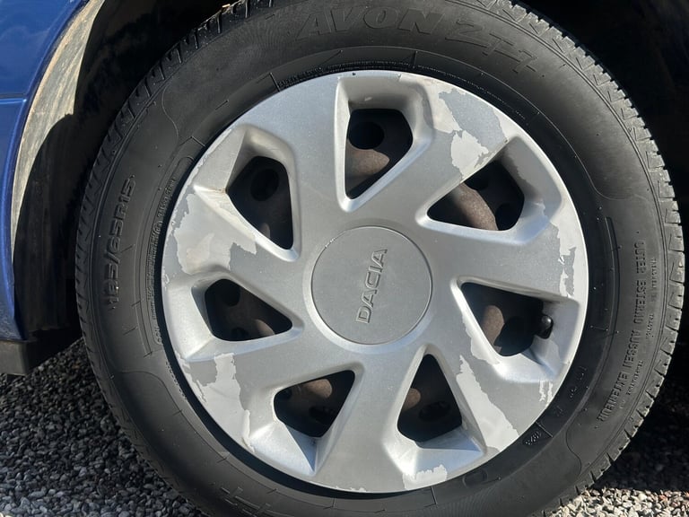 2013 Dacia Sandero 0.9 TCe Laureate Euro 5 5dr HATCHBACK Petrol Manual