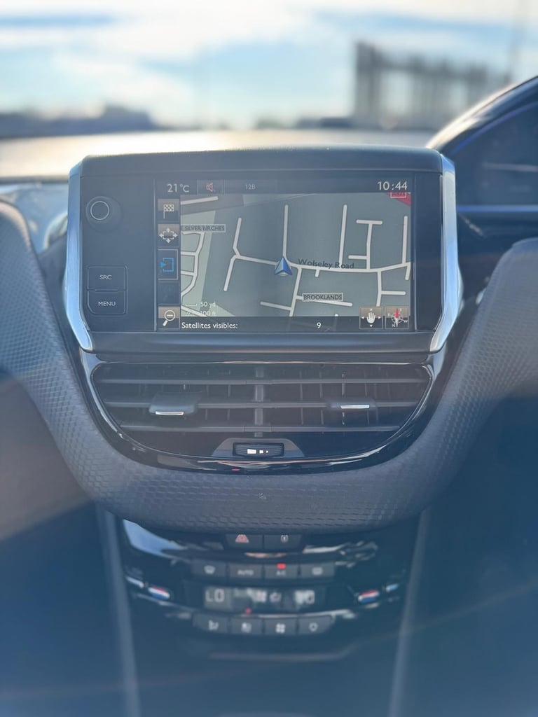 2016 Peugeot 2008 1.2 PureTech Allure Euro 6 (s/s) 5dr HATCHBACK Petrol Manual