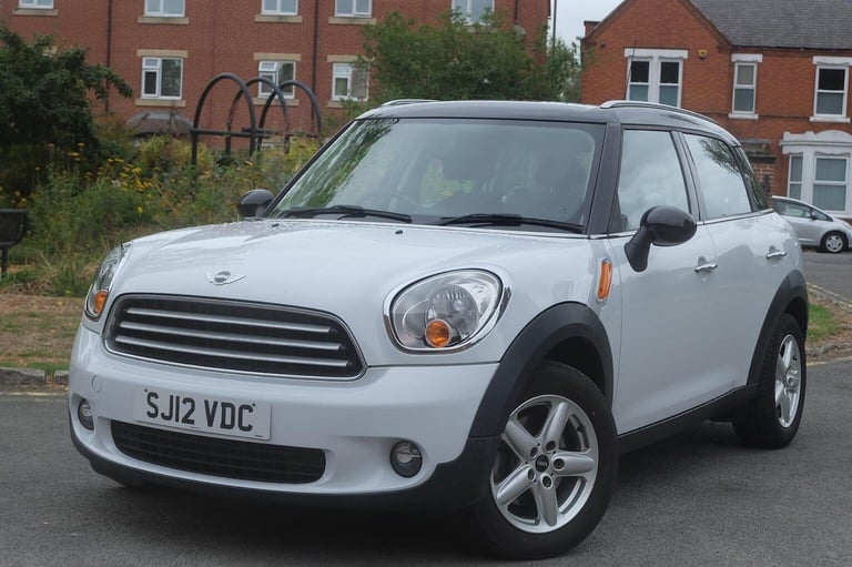 MINI COUNTRYMAN 1.6 Cooper Euro 5 (s/s) 5dr 2012