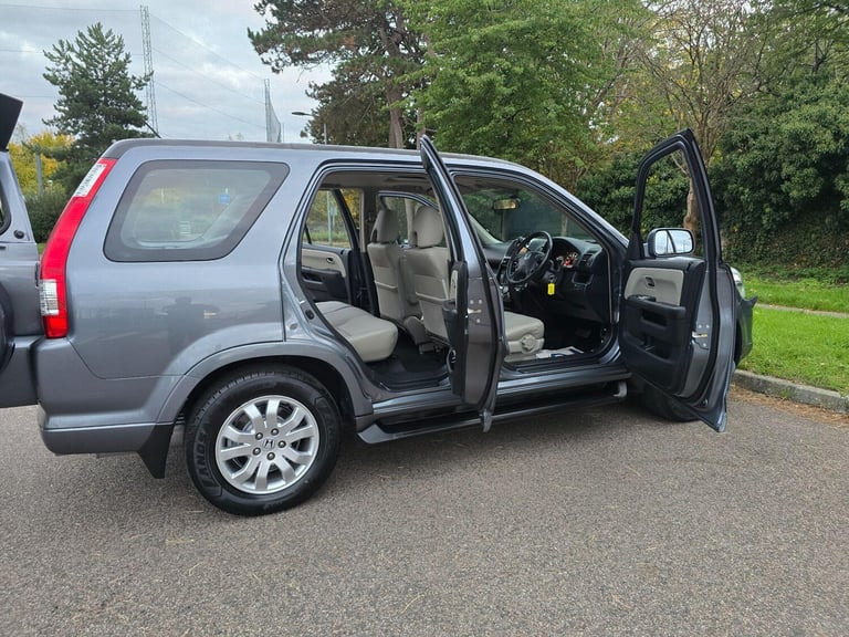 2006 Honda CR-V 2.0 i-VTEC Executive 5dr Auto ESTATE PETROL Automatic