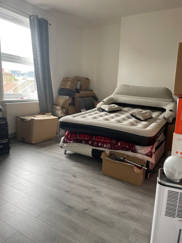 Brand new 3 double bedroom house for rent  in ENFIELD, ideally located by station and local shops