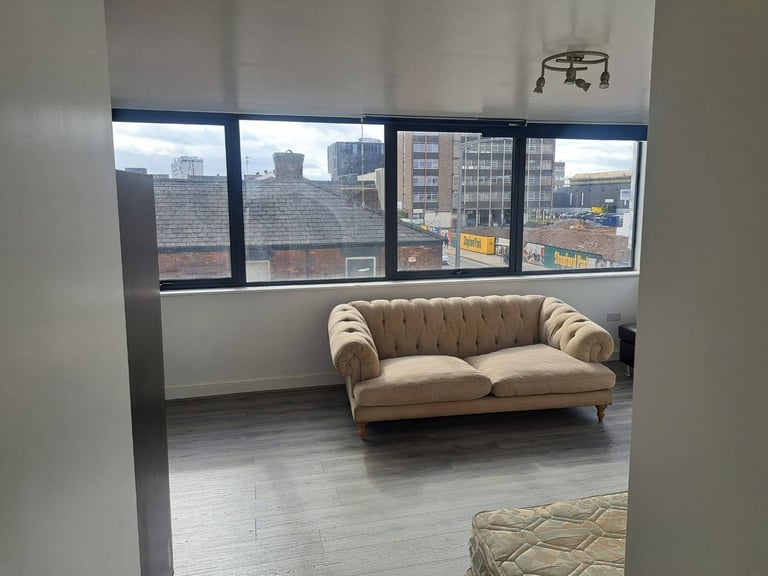 Fully Furnished 2 Bedroom Flat Stockport Renaissance House Wellington Rd South