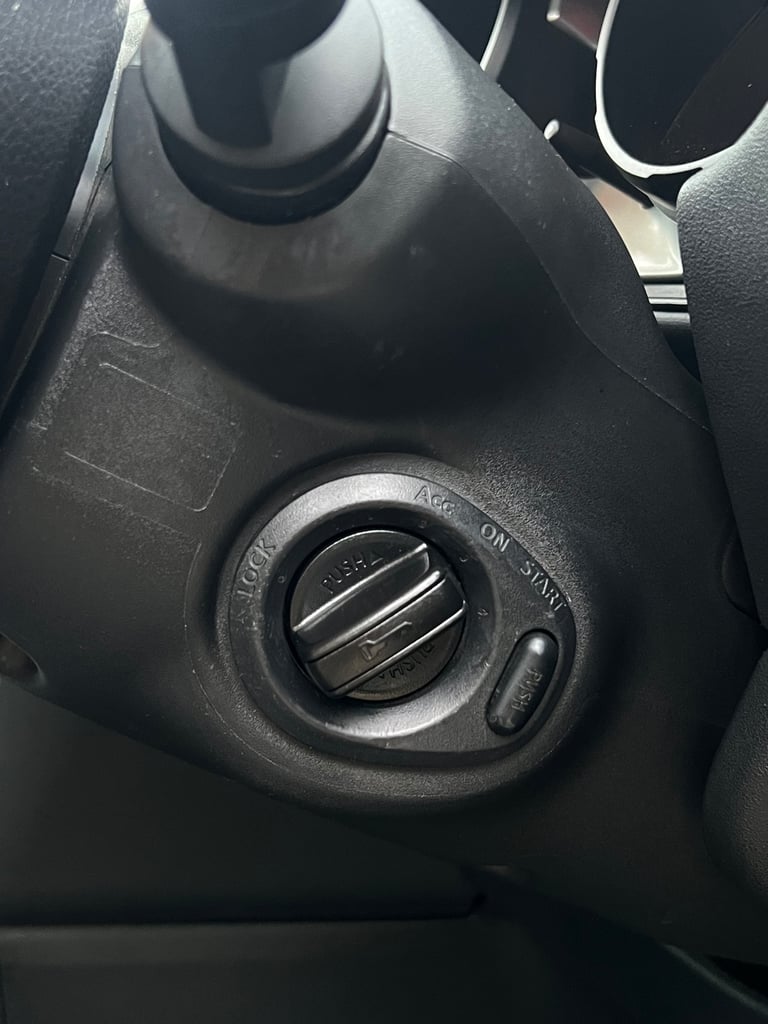 Nissan, QASHQAI, Hatchback, 2009, Manual, 1997 (cc), 5 doors