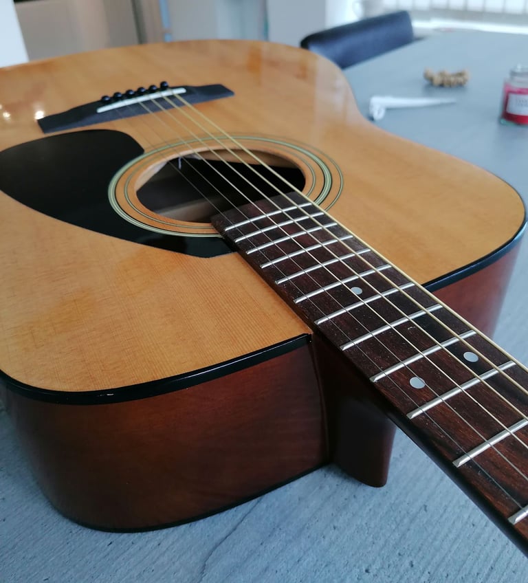 Yamaha F310 Acoustic Guitar