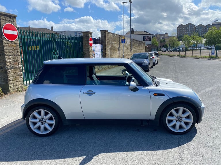 2004 MINI Hatch 1.6 Cooper 3dr HATCHBACK PETROL Manual
