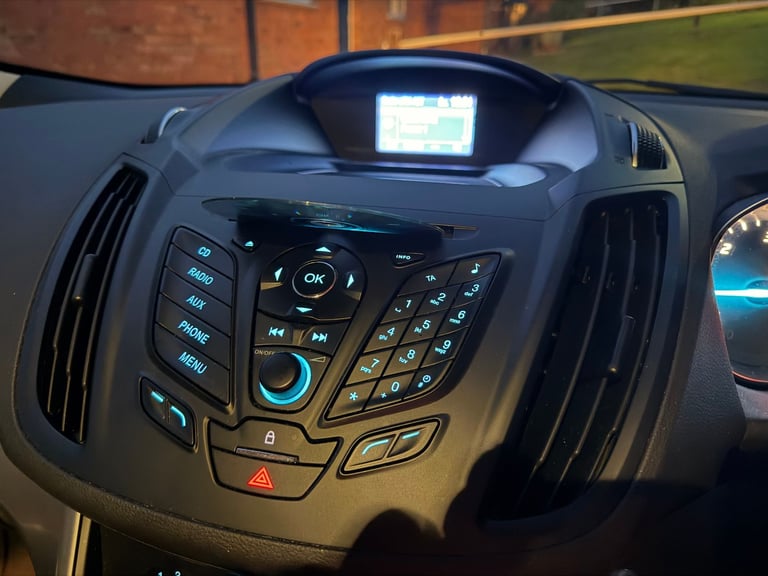 Ford, KUGA, Hatchback, 2016, Manual, 1997 (cc), 5 doors FSH cambelt done and newly serviced
