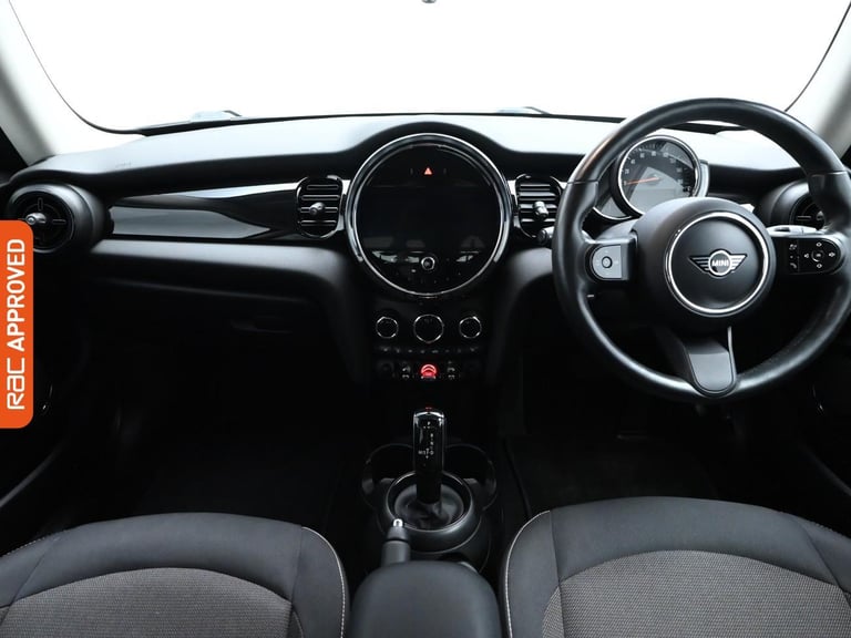 2021 MINI Hatch 1.5 One Classic Hatchback 3dr Petrol Steptronic Euro 6 (s/s) (102 ps) Hatchback P...