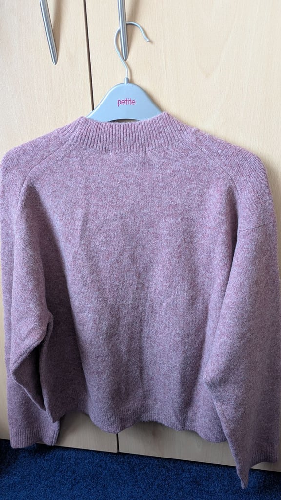 Soufflé Yarn Short Cardigan Purple Size Small 