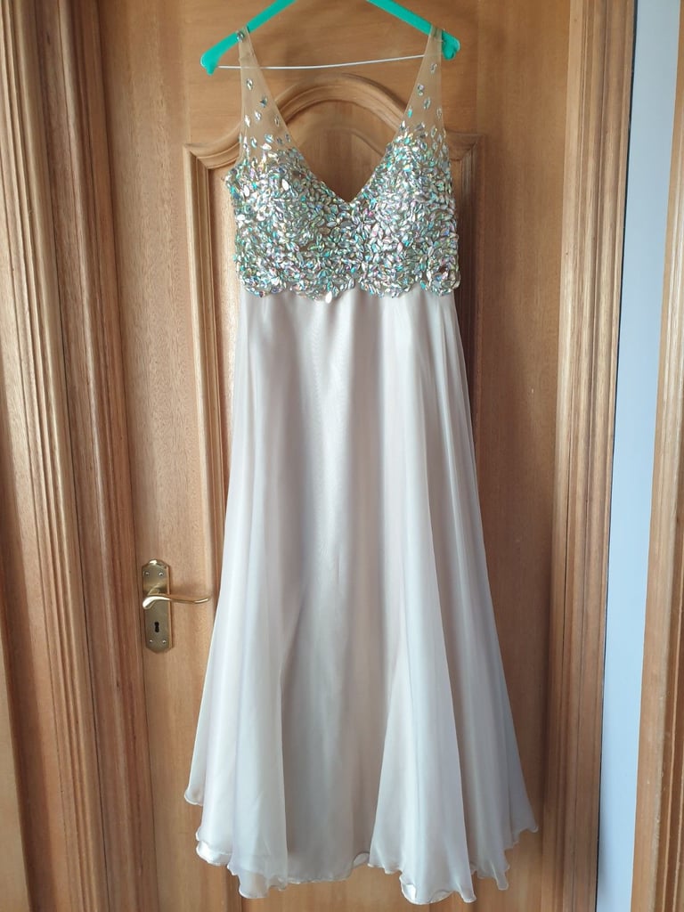 image for CHAMPAGNE BEADED 3 LAYER EVENING / PROM / FORMAL DRESS SIZE 16