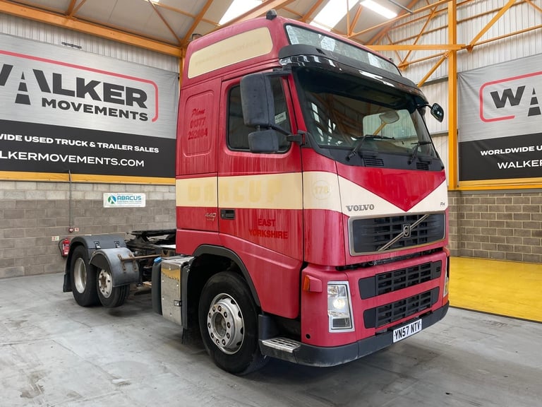 VOLVO FH 440 VERSION 2 EURO 4 GLOBETROTTER 6X2 TRACTOR UNIT – 2008 – YN57 NTV