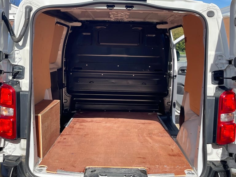 2021 Vauxhall Vivaro 1.5 Turbo D 2700 Dynamic L1 H1 Euro 6 (s/s) 6dr PANEL VAN Diesel Manual