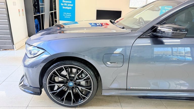 2022 BMW 3 Series 2.0 330e 12kWh M Sport Touring Auto Euro 6 (s/s) 5dr Estate PETROL/ELECTRIC Aut...