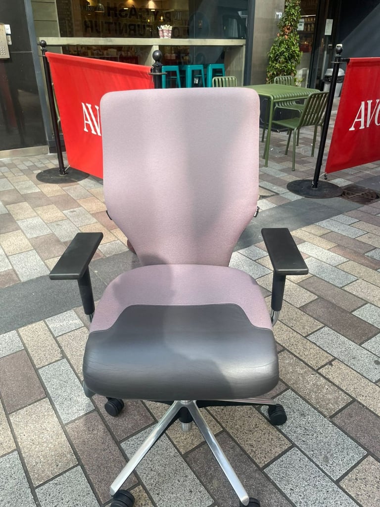 image for 51×10 operator chair wee need £20 cheap cheap at that money 