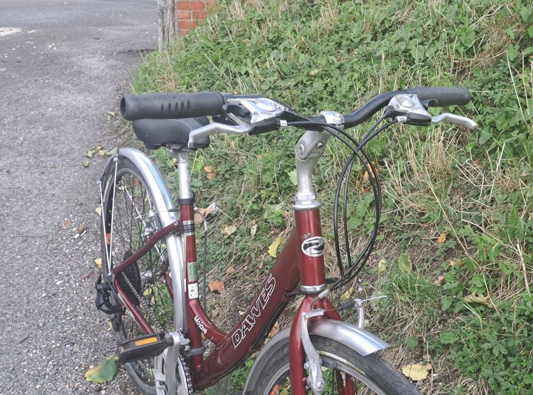Ladies Dawes hybrid aluminium frame townbike 