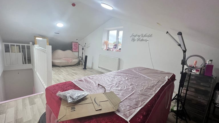 Work/live Unit | Creative Artist Studio | Private Office |  Warehouse Unit to rent  in Enfield EN3