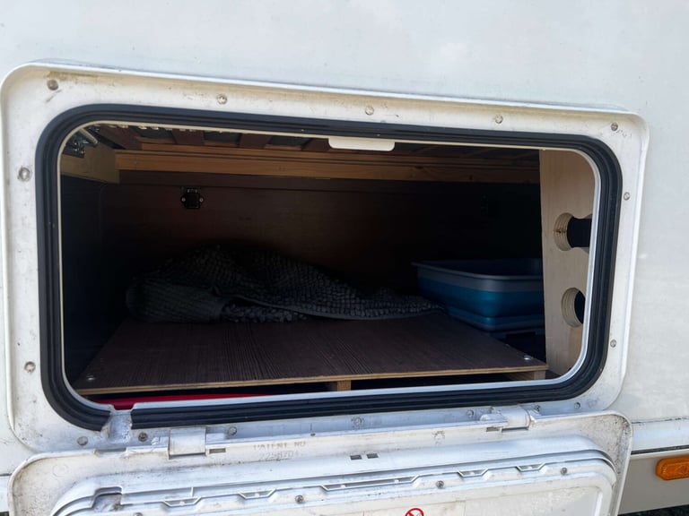 2017 Elddis Affinity 550 Elddis Affinity 550 Caravan with Kampa Awning Unlisted Petrol Automatic