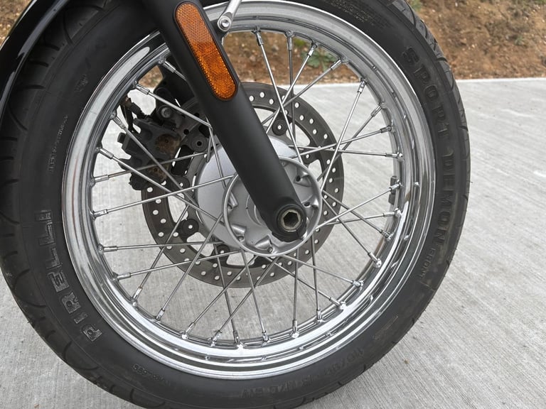 Triumph T100 Bonneville 900cc Bonne T 100
