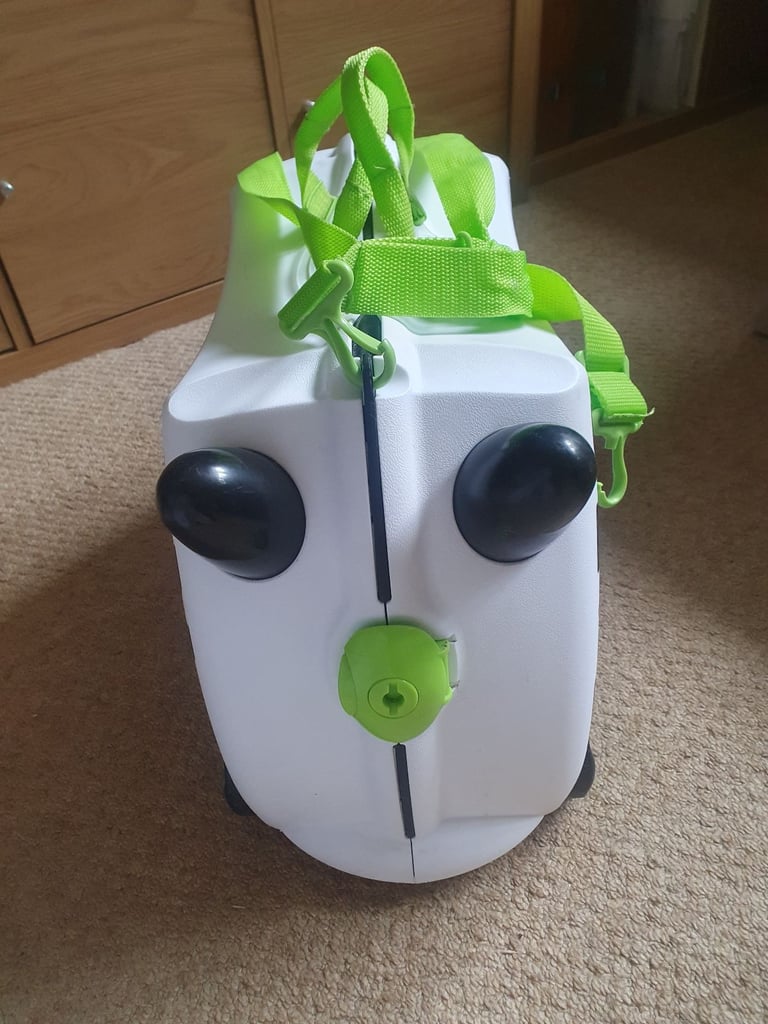 Zimba the Zebra Trunki kids ride on suitcase with key & strap