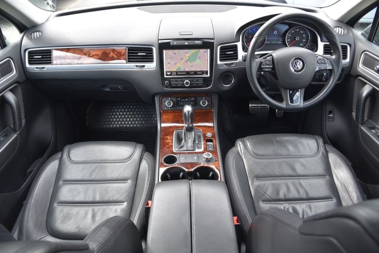 2013 Volkswagen Touareg 3.0h TSI V6 Hybrid SUV 5dr Petrol Hybrid Tiptronic 4WD Euro 5 (s/s) (333 ...