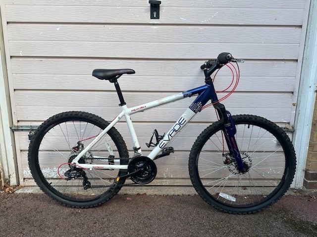 Evader Mens Mountain Bike