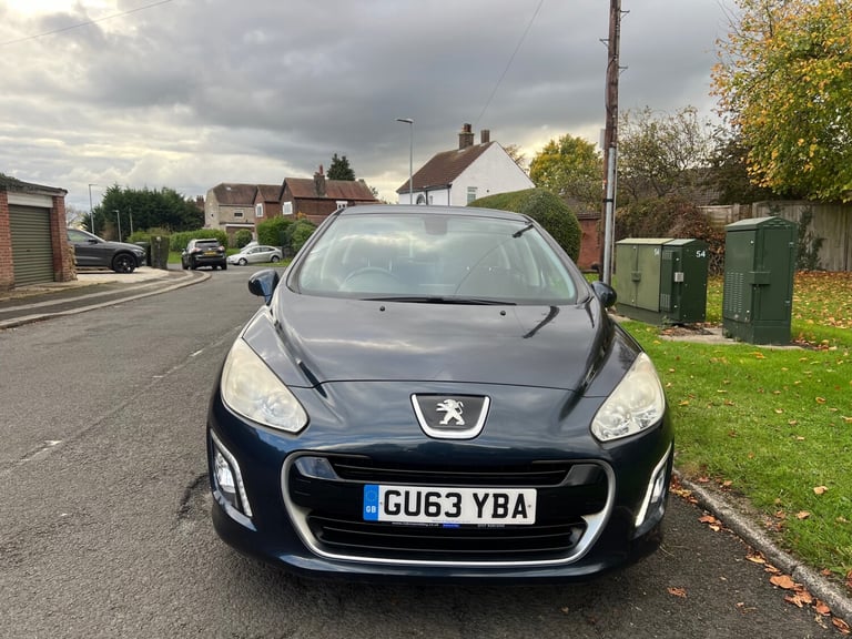 2013 Peugeot 308 1.6 HDi 92 Active 5dr [Sat Nav] HATCHBACK Diesel Manual