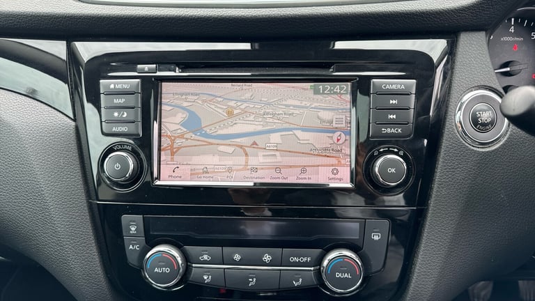 2021 Nissan Qashqai 1.3 DiG-T N-Connecta 5dr [Glass Roof Pack] Petrol Hatchback Hatchback Petrol ...