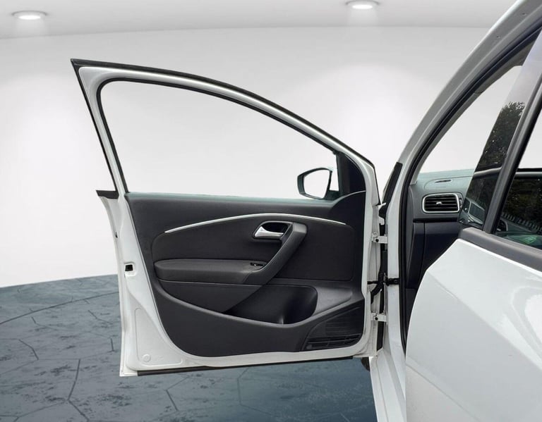 2015 Volkswagen Polo 1.4 TDI BlueMotion Tech SE Euro 6 (s/s) 5dr Diesel